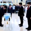 Foto Istimewa - Gubernur Sulut Yulius Selvanus SE didampingi Wagub Dr Viktor Mailangkay  SH MH ( kanan) Melantik Tahlis Galang S.I.P MM ( kiri) Sebagai Sekprov Sulut ke-24 Senin 4 Mei 2026