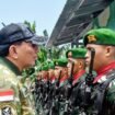 Menteri Pertahanan(Menhan) RI, Sjafrie Sjamsoeddin mengunjungi lokasi pembangunan Batalyon Infanteri Teritorial Pembangunan (Yonif TP) 916/Bara Sakti di Rusunawa Tangkoko, Kota Bitung. Kamis(07/05/26)