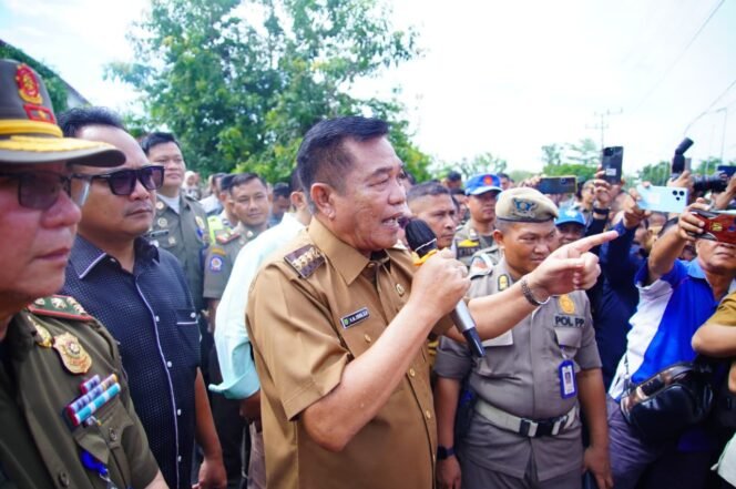 
Bupati HM Toha Tohet Jemput Aspirasi Warga dan Siap Surati Pemerintah Pusat