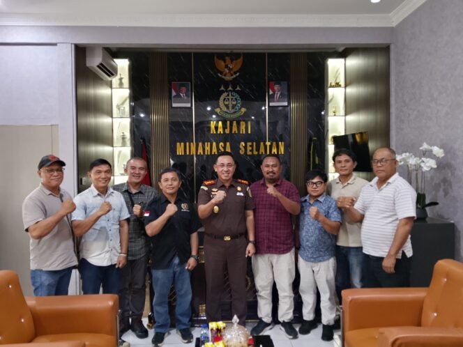
Sinergi Tanpa Batas, Kajari Minsel : Pers Adalah Mitra Strategis Penegakan Hukum