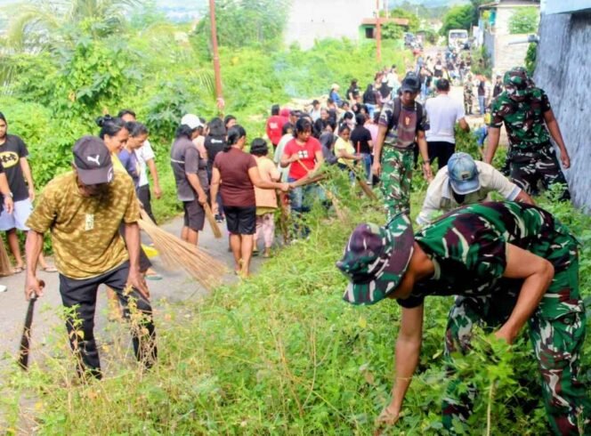 
Karya Bakti Pembersihan Lokasi Pembangunan Jembatan Garuda, Wujud Sinergi TNI dan Masyarakat di Girian Indah