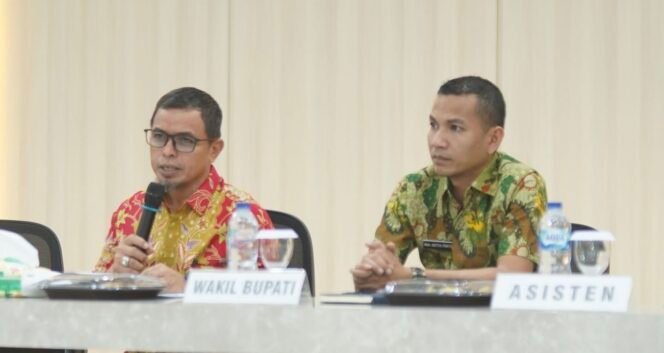 
Penandatangan Pakta Integritas Pimpinan OPD Pemkab Bolmong Utara