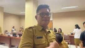 Foto - Kepsek SMA Negeri 9 Binsus Manado Hendra Masie S.Pd.MM