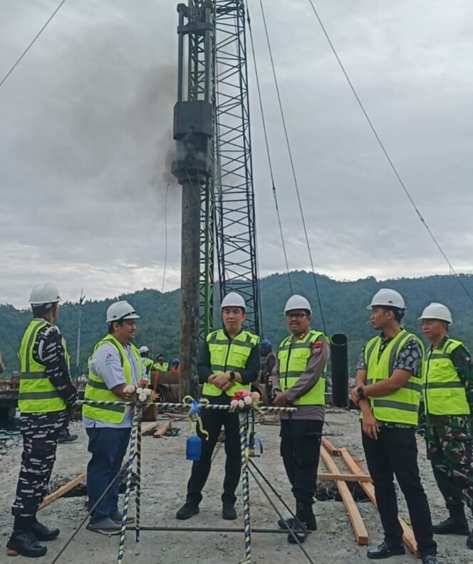
Ground Breaking Pemancangan Tiang Pelabuhan Nusantara Tahuna di Mulai 