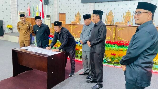
Ketua DPRD Bolmong Utara Frangky Chendra  Diganti Dewi Zandra Astuti Mondo
