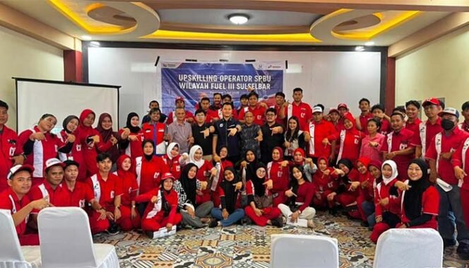 
Komitmen Pertamina Tingkatkan Kompetensi Operator SPBU Melalui Upskilling Bersama Hiswana Migas Pare-Pare