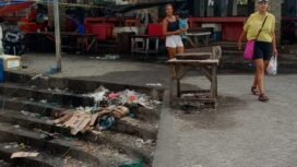 Sampah yang menumpuk di kawasan Pasar Ikan Ulu Siau menjadi sorotan pegiat pariwisata. Selain mengganggu estetika kawasan, sampah yang tidak segera ditangani dikhawatirkan terbawa ke laut dan mencemari ekosistem pesisir.