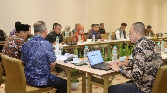 
Wabup Abdur Rohman Husen Minta kontraktor Pastikan Skema  Revitalisasi Jembatan P6 Lalan