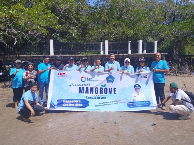 
Tanam 1.100 Mangrove di Kapeta, Pemkab Sitaro Perkuat Perlindungan Pesisir