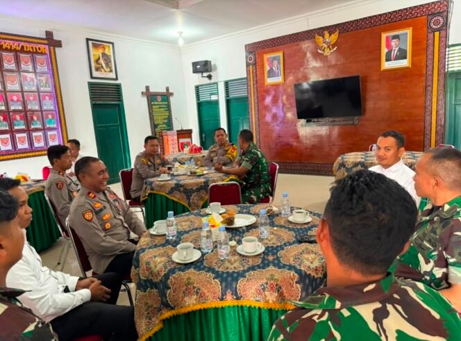 
Perkuat Sinergi Lintas Institusi, Kapolres Torut Gelar Silaturahmi Ke Kodim 1414/Tator