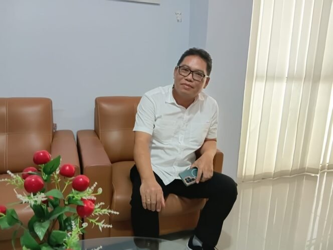 
Foto - Kepala UPT Wilayah I Dinas PUPR Sulut Yafry Kumendong ST.