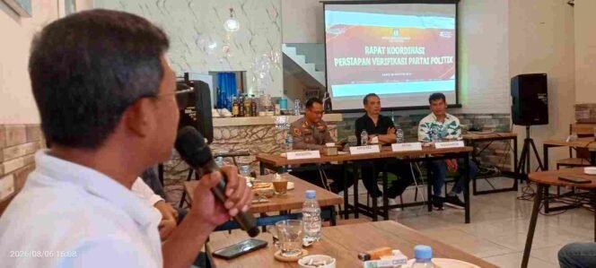 
Kapolres Jadi Narasumber di Rakor Verifikasi Parpol KPU Bitung