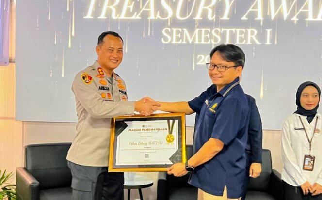 
AKBP Arie Sulistyo Nugroho Terima Treasury Award KPPN