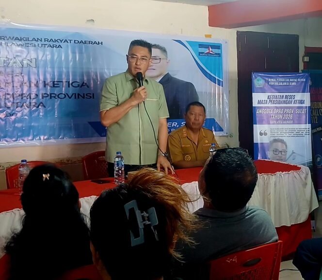 
Wakil Ketua DPRD Sulut Royke Anter Gelar Reses Bersama Masyarakat Kelurahan Karame Kota Manado