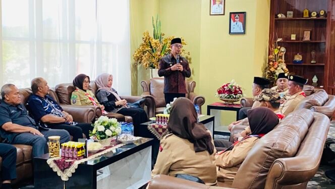 
Bupati Sirajudin Lasena Lepas Kontingen Jambore Nasional ke XII Tahun 2026
