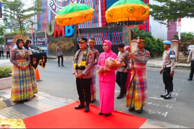 
Polres Palopo Gelar Pisah Sambut Kapolres, Tongkat Estafet Kepemimpinan Resmi Beralih