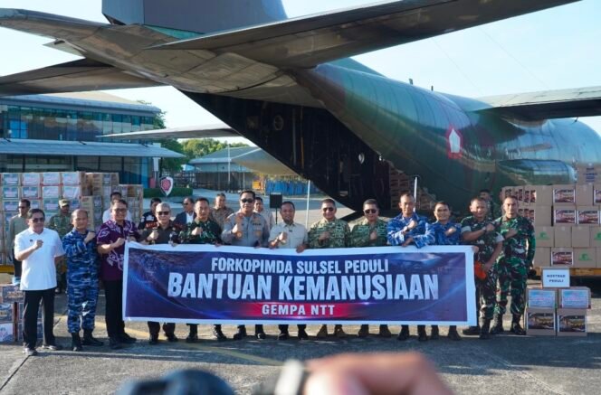 
Kodam XIV/Hasanuddin Kirim 2.212 Paket Bantuan untuk Korban Gempa NTT