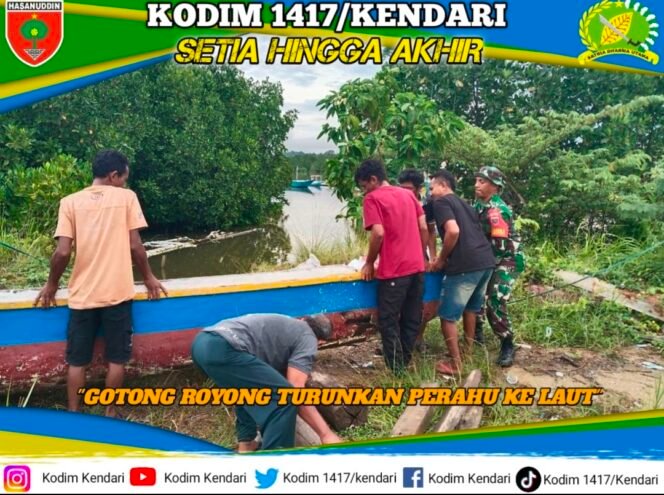 
Babinsa Koramil 1417-01/Wawonii Bantu Warga Turunkan Perahu Nelayan ke Laut