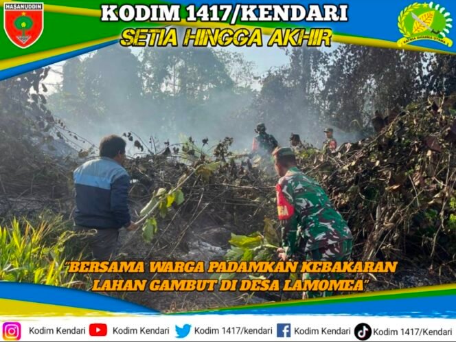 
Babinsa Koramil 1417-09/Ranomeeto Padamkan Kebakaran Lahan Gambut Lamomea