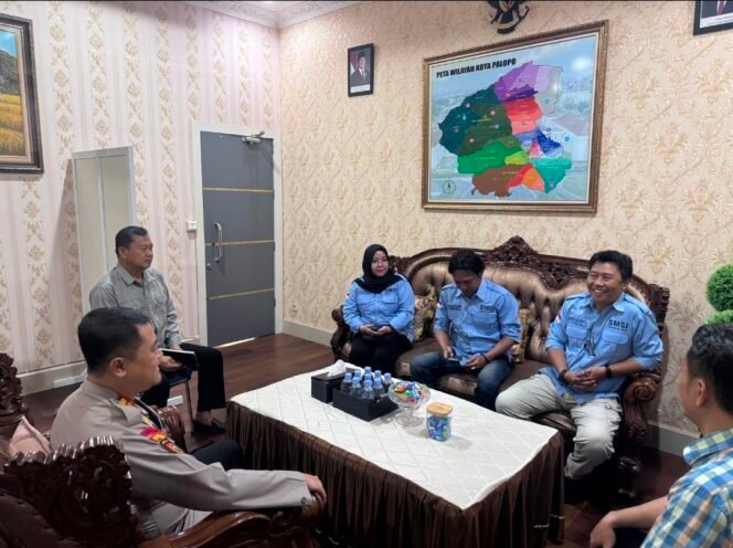 
Kapolres Palopo dan SMSI Perkuat Sinergi Kamtibmas