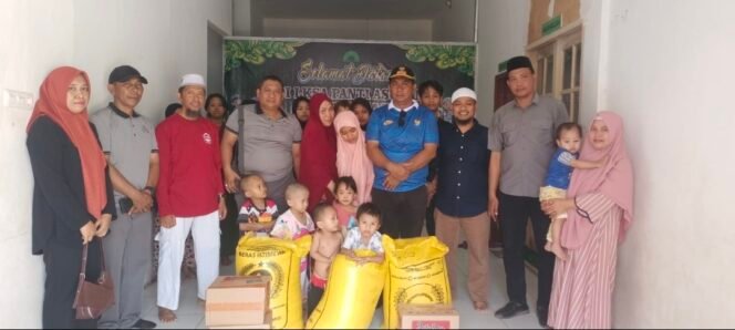 
Polsek Wara Utara Gandeng Rumah Makan Rakyat Bantu 48 Anak Panti