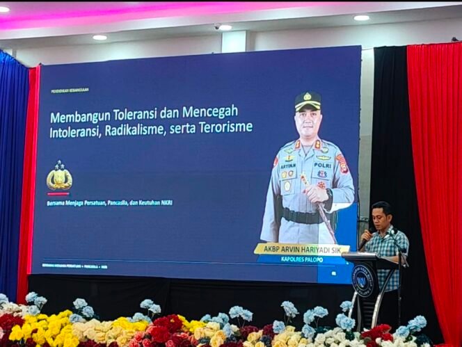 
Polres Palopo Bekali 665 Mahasiswa Baru UMB tentang Toleransi dan Antiradikalisme