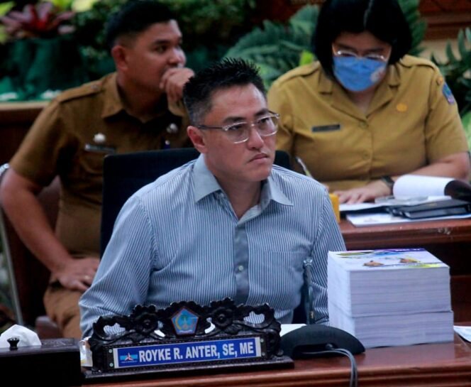 
Royke Anter Prihatin Gaji P3K Sulut di Badan Penghubung Tidak Sesuai UMP