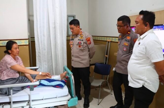 
Kapolres Palopo Jenguk AIPTU Juhaeba, Doakan Segera Pulih