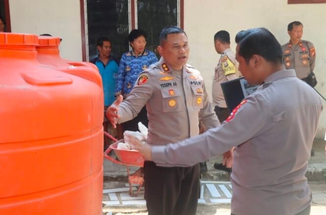 
Atasi Krisis Air, Polres Torut Siapkan Empat Tandon untuk 500 Warga di Kesu’