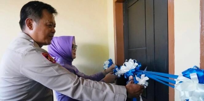 
Kapolresta Kendari Resmikan Barak Dalmas Usai Diserahkan Pemkot Kendari