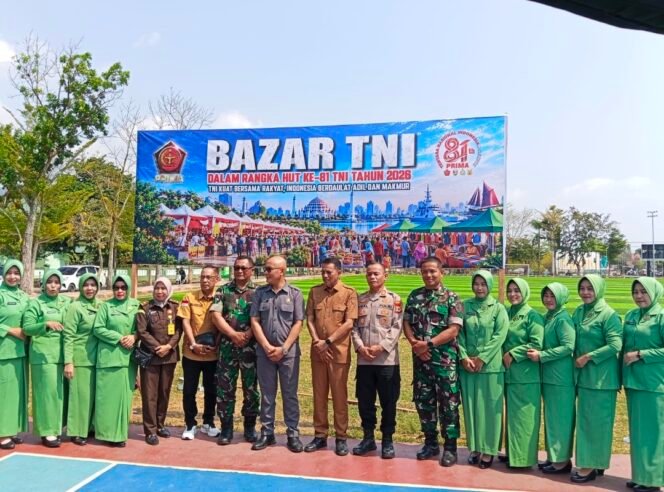 
Pasar Murah HUT TNI ke-81 Digelar di Gaspa Palopo, Sediakan Sembako Terjangkau