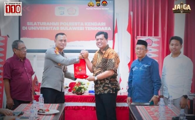 
Kapolresta Kendari Silaturahmi ke Unsultra, Perkuat Sinergi Kamtibmas