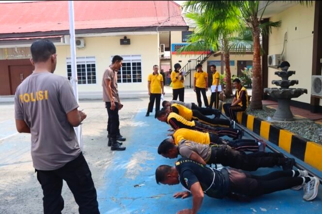 
Jaga Kebugaran, Polres Palopo Gelar Tes Kesamaptaan Jasmani Berkala Periode II 2026