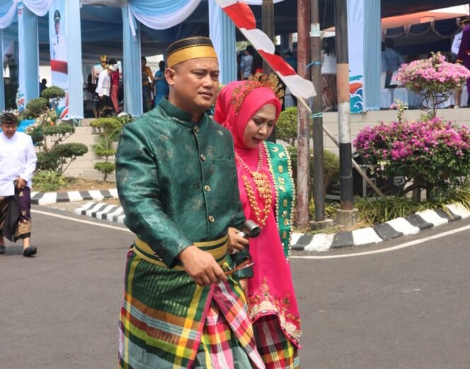 
Kapolres Arie Sulistyo Hadir di HUT Kota Bitung ke-36