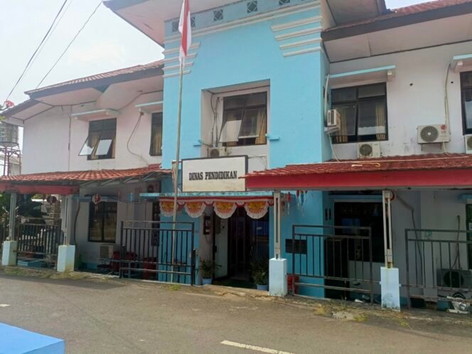 
Kantor dinas pendidikan kabupaten Kepulauan Siau Tagulandang Biaro (sitaro) 