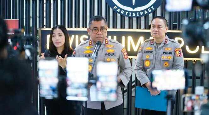 
Polri Mutasi 88 Pati dan Pamen, Sejumlah PJU Mabes dan Kapolda Berganti