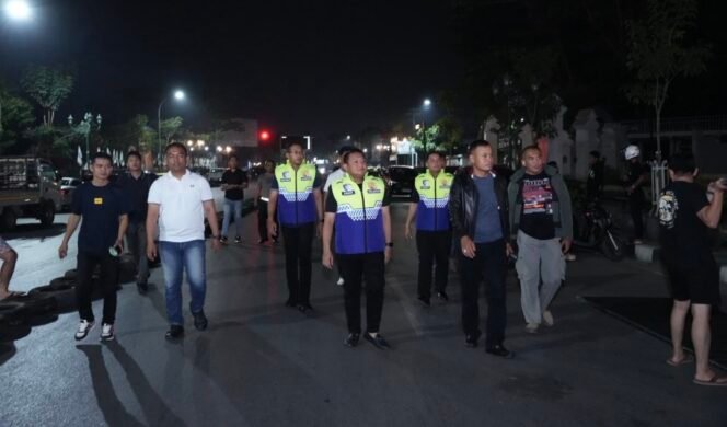 
Ditlantas Polda Sultra Kawal Keselamatan dan Kelancaran Lalu Lintas Jelang Road Race Tugu MTQ