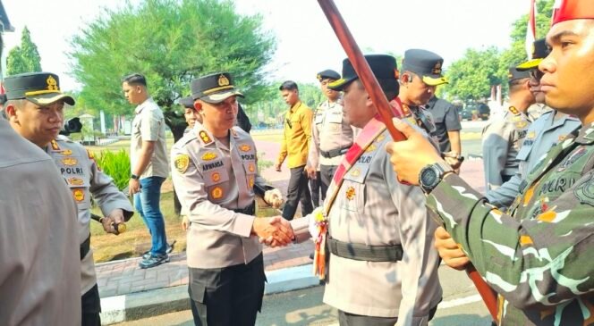 
Kapolres Tator Hadiri Serah Terima Pataka Pallawa Lipu, Tandai Pergantian Kapolda Sulsel