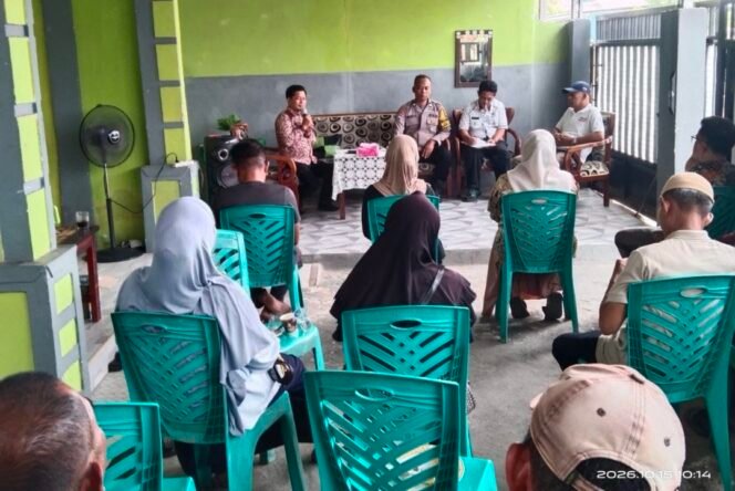 
Hadiri Rakor, Bhabinkamtibmas Kelurahan Songka Ajak Warga Cegah Gangguan Kamtibmas