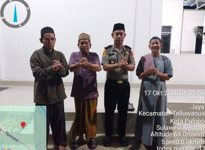 
Subuh Keliling di Masjid Baitul Muttaqin, Kapolsek Telluwanua Ajak Warga Cegah Perundungan