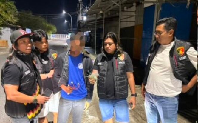 
Sembunyikan Busur di Belakang Minimarket, Tim URC Resmob Satreskrim Polres Palopo Amankan Pelajar