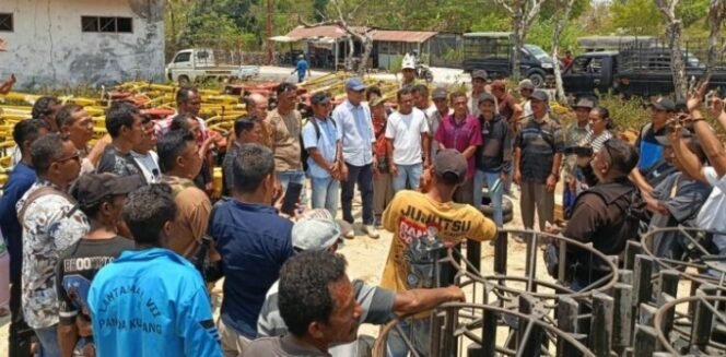 
Usman Husin Buktikan Bantuan Gratis, Tanpa Pungli Sedikitpun! Produktivitas Petani Rote Ndao Naik Dua Kali Lipat