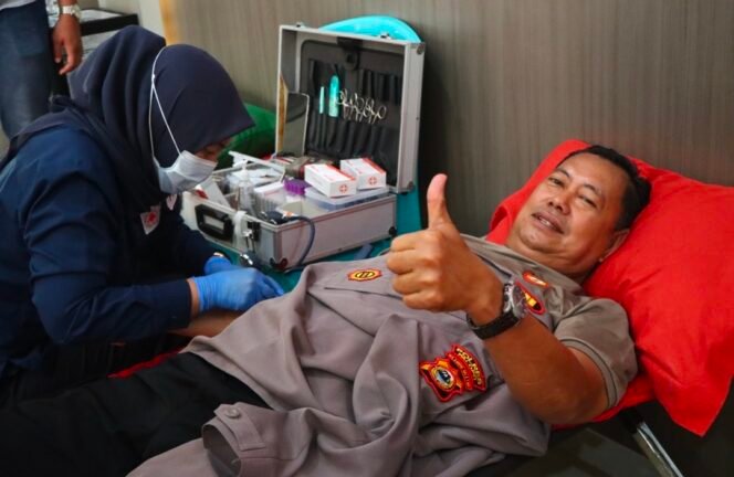 
Sambut HUT Humas Polri ke-75, Polres Palopo Gelar Donor Darah