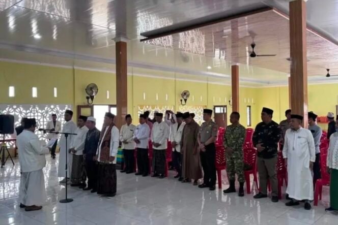 
Hadiri Pelantikan IPIM Palopo, Kapolres Ajak Imam Masjid Perkuat Sinergi Kamtibmas