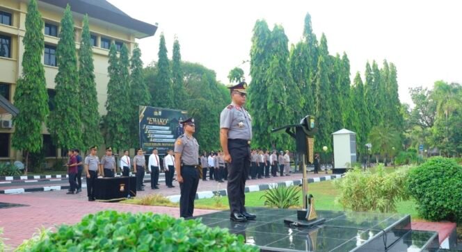 
 Polda Sulsel Peringati Hari Sumpah Pemuda ke-98, Kobarkan Patriotisme dan Kepedulian