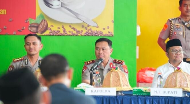 
 Gelar Kumpul Bersama Masyarakat, Kapolda Sulsel Ajak Warga Gowa Aktif Jaga Kamtibmas